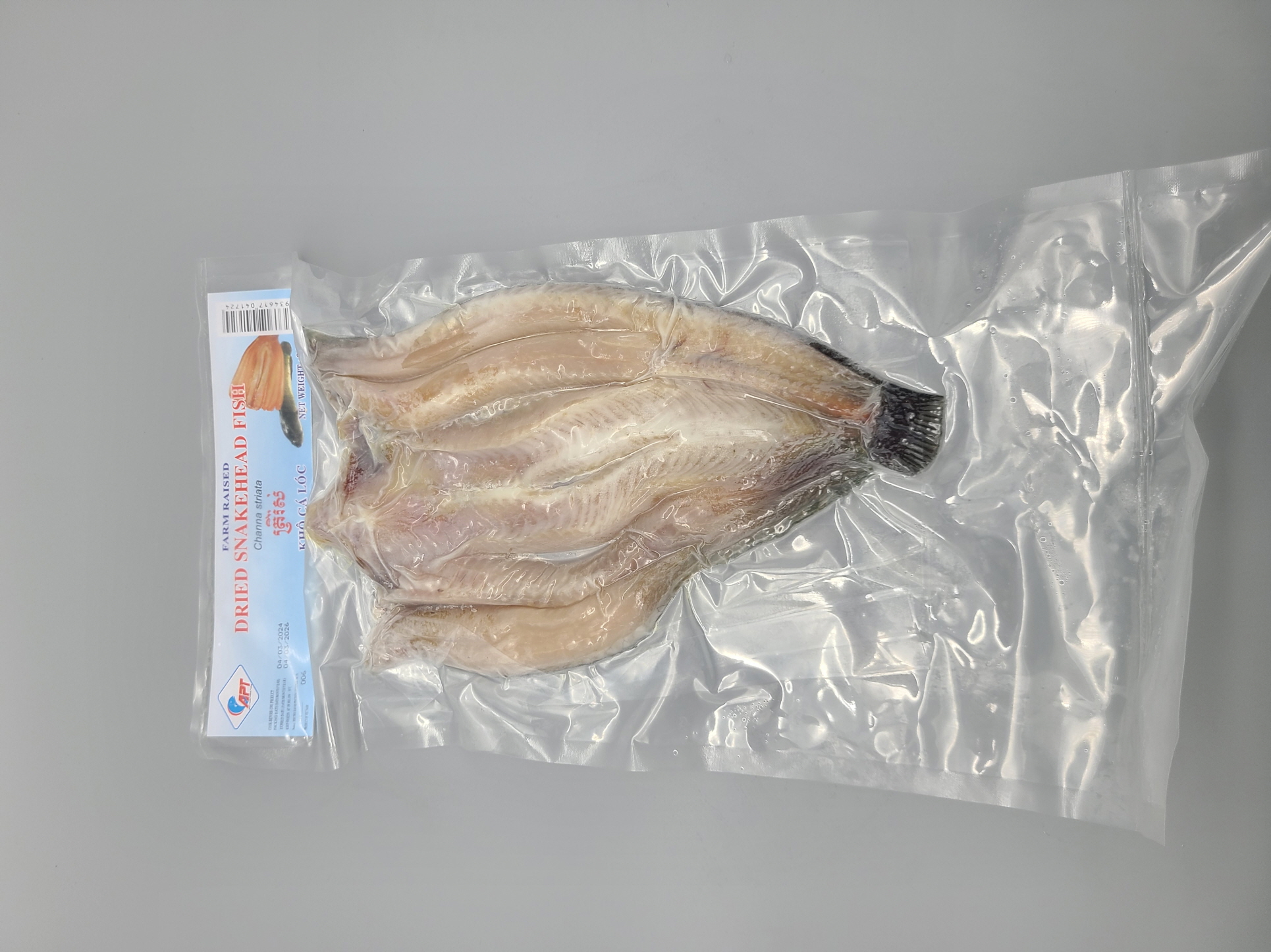 B18…냉동 마른사두가물치 300g…ปลาช่อนแดดเดียว 300g